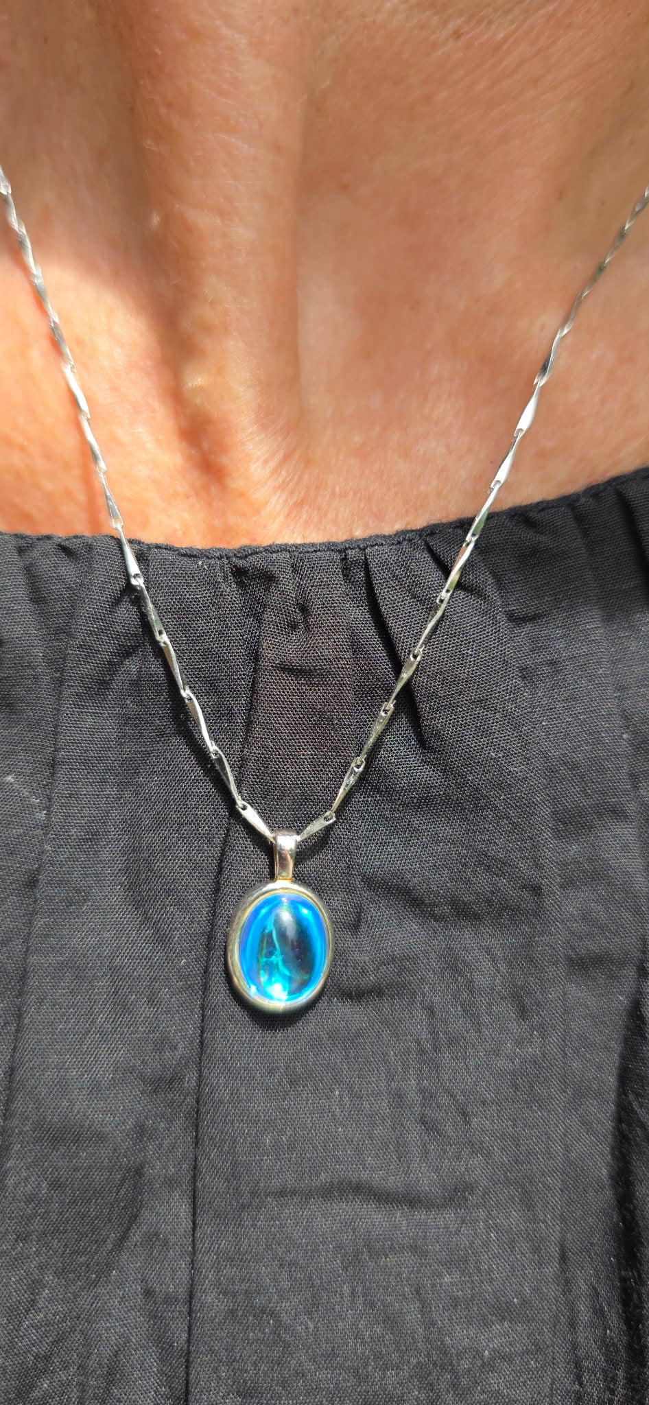 Iridescent Drift Pendant